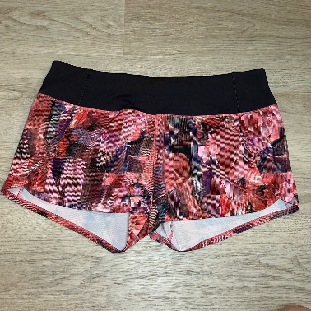 Lululemon Run Times Sun Dazed Multi Pink Short II 4" size 8
